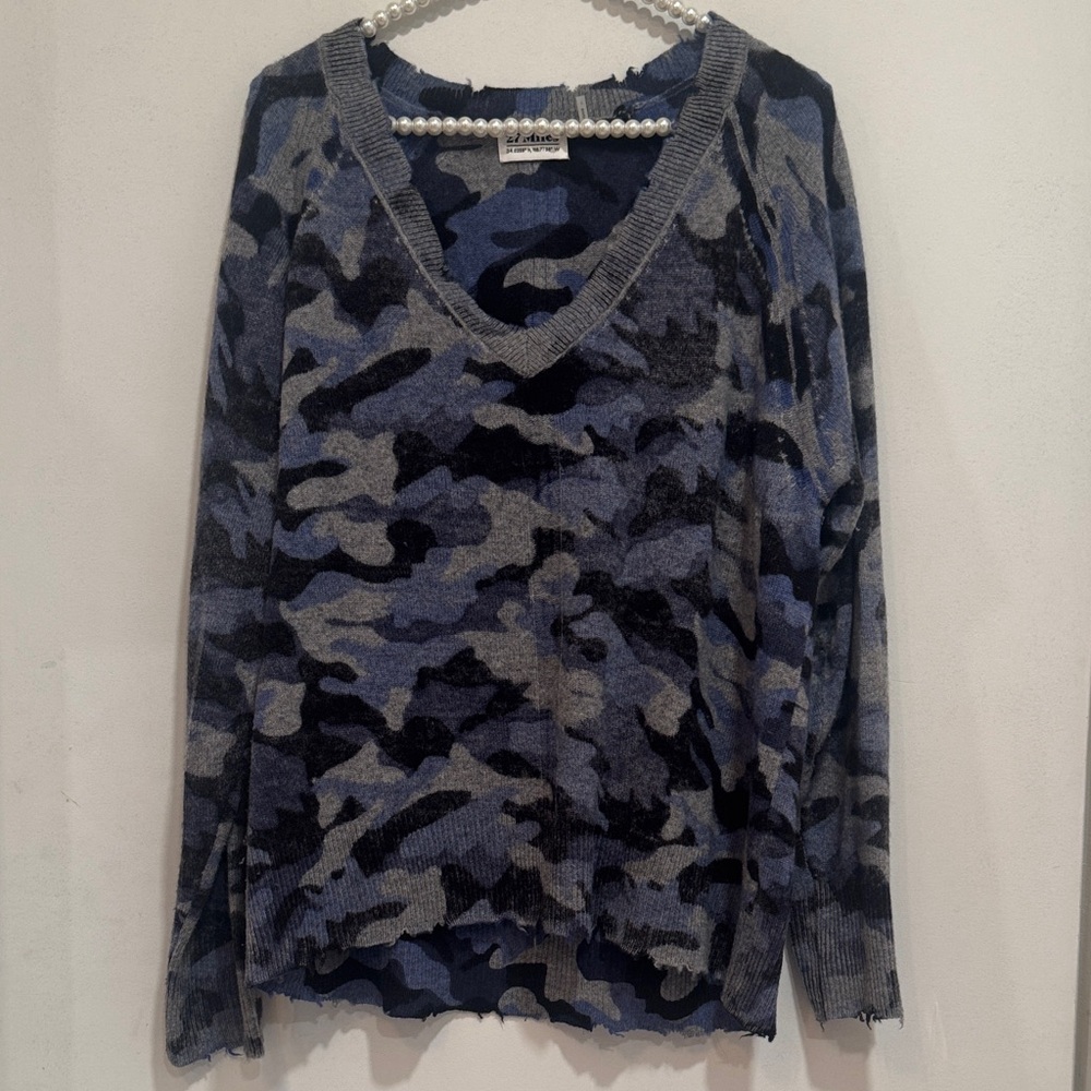 27 Miles SZ Large Cashmere V-Neck Camo Knit Sweater - Blue/Grey